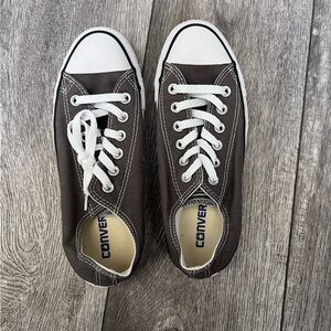 Converse Low Top Chuck Taylor Canvas Sneakers in Gray and White